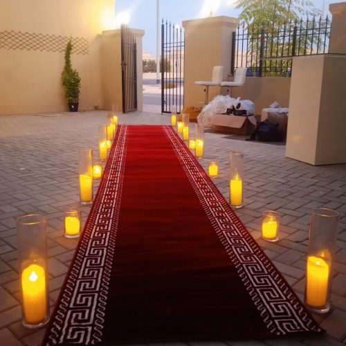 red-carpet-with-candles-decoration-rental